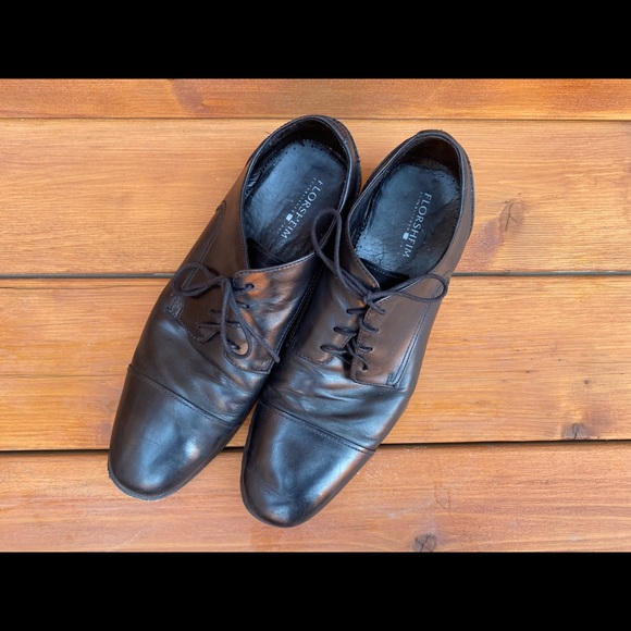 Black Florsheim Cap Toe Dress Shoes - Picture 2 of 6